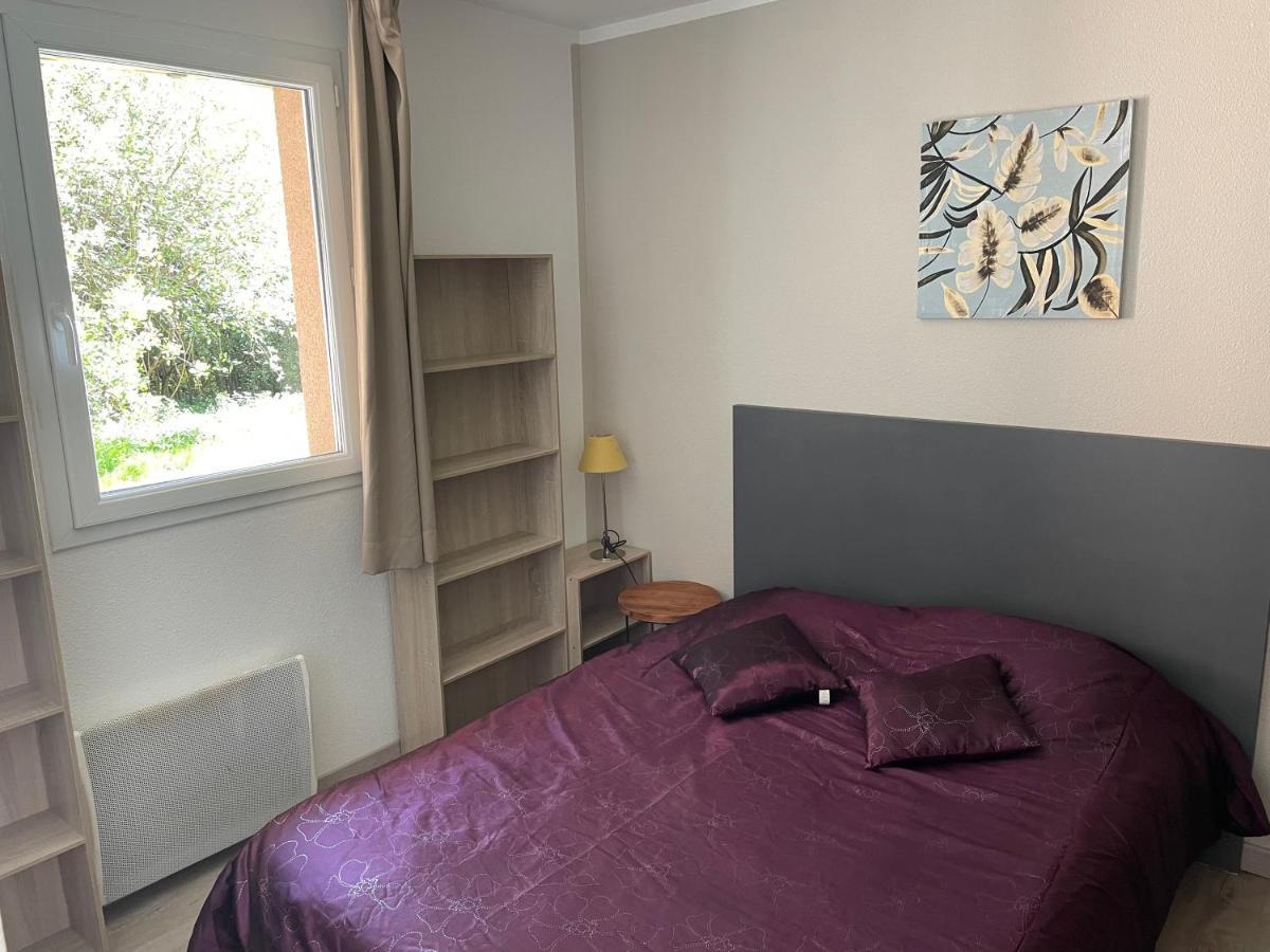 Le Voilier. Honfleur T2 Dans Residence Avec Piscine Équemauville Exteriör bild